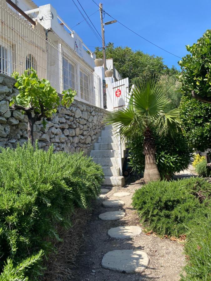 Au Coeur Du Parc National Du Massif Des Calanques, La Flibuste Des Goudes, Maison 2 Chambres, Climatisee, Jardins, Solarium, Proche Plage, Large Vue Mer Marseille Luaran gambar